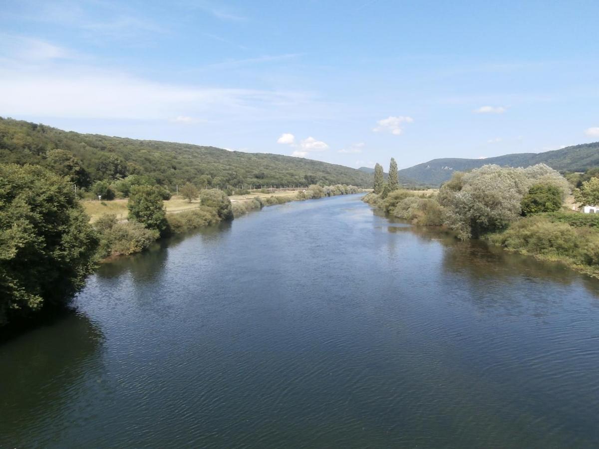 Gite 3 Etoiles "Entre Sources Et Riviere" Besancon Vaire-le-Grand Exteriör bild
